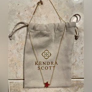 Kendra Scott Jae Star Gold Pendant Necklace in Bright Red Drusy